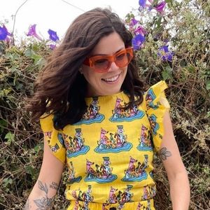 Nooworks dog party linen ruffle top